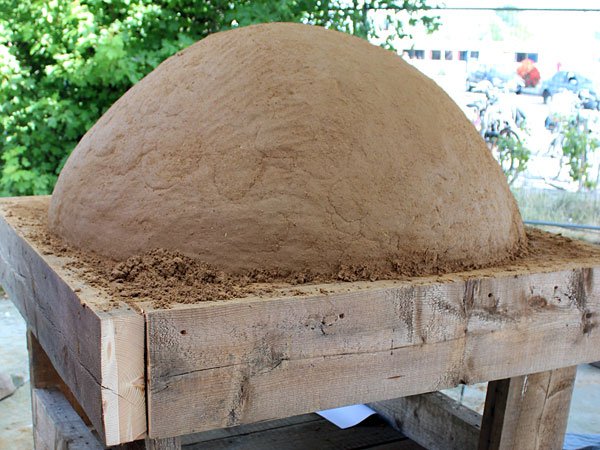 pizzaoven eerste laag leem zonder stro